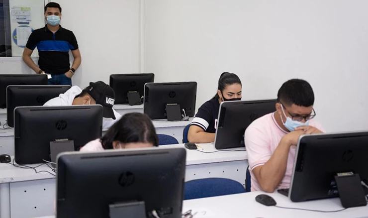 santandereano viajó desde Bélgica a presentar la prueba saber pro icfes, ahora vive un calvario