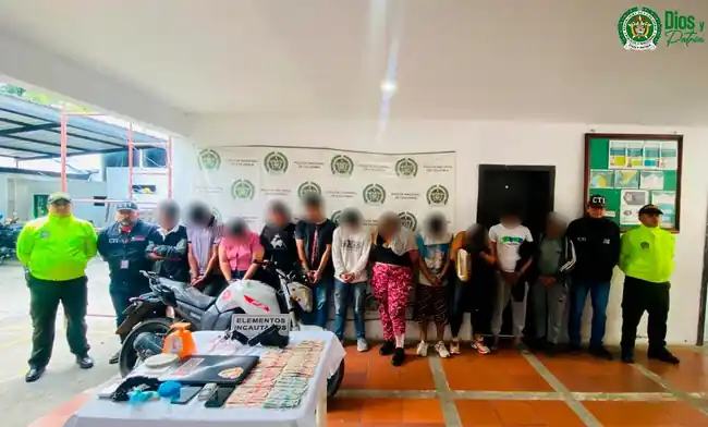 Capturan a 12 personas que comercializaban estupefacientes