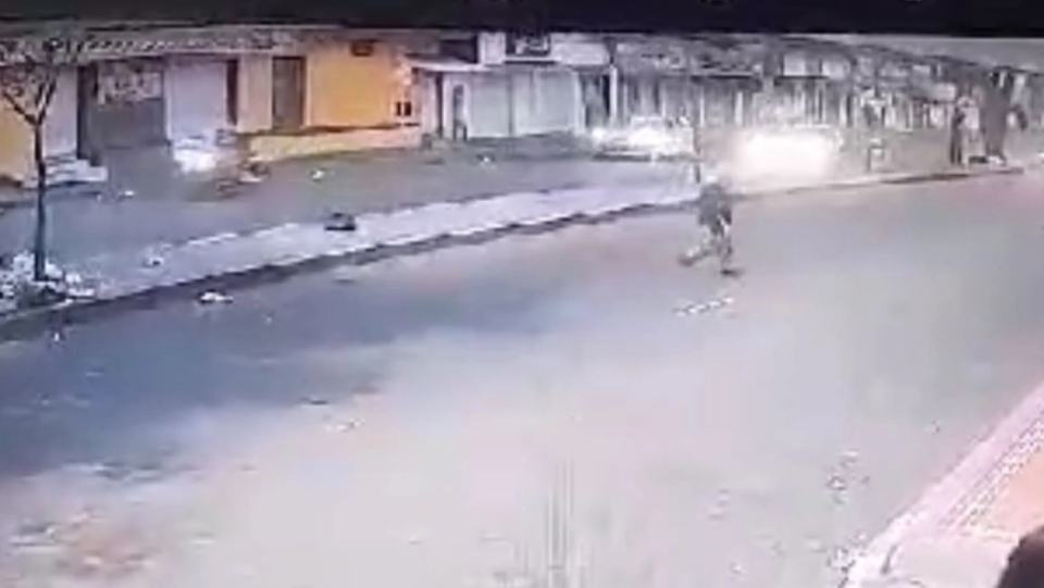 video: adulta mayor murio al ser arrollada por motociclista en la calle 45