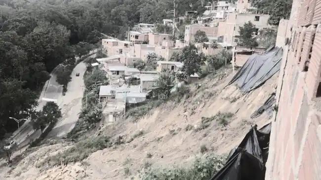 Joven de 17 años perdió la vida al caer por un barranco en Floridablanca
