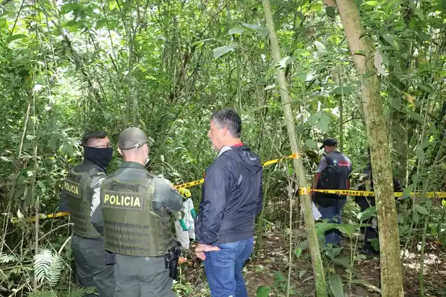Sin identificar cuerpo encontrado en zona boscosa del barrio Albania - imagen 3