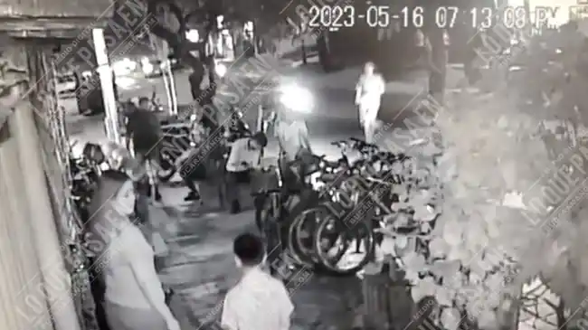 Video: Camaras de Seguridad registran accidente entre un menor de edad y un motociclista