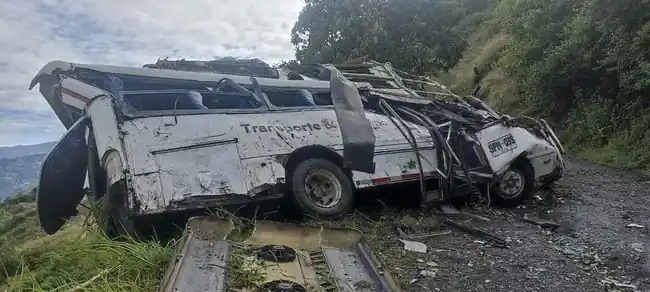 Tragedia en Boyacá bus rodó dejando a dos menores sin vida