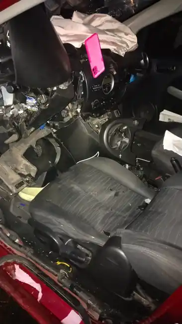 Extranjero Sufrió Brutal Choque en la Carrera 27. - imagen 2