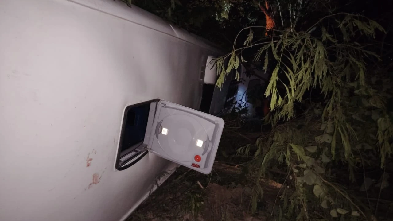 Galería: Tres muertos y decenas de heridos dejó un brutal accidente de un bus Copetran en Curumaní, Cesar - imagen 4