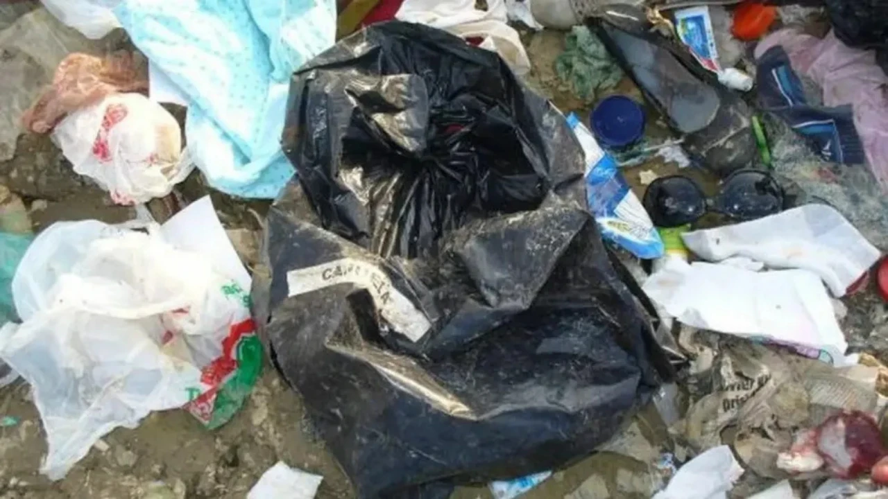 Aberrante: Encuentran cuerpos de gemelos de ocho meses en un basurero