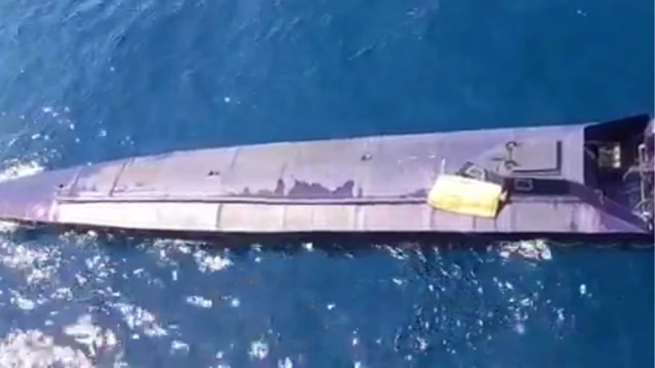 Narcosubmarino colombiano incautado en Francia con millonario cargamento