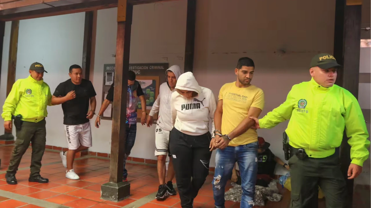 Prisión para 10 de ‘Los Kilates’ por millonario robo a joyería - imagen 2