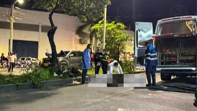 Fatal accidente de tránsito en el Bulevar Santander dejó dos personas sin vida - imagen 2