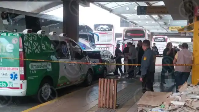 Última hora: Mujer fallece en el terminal de transporte de Bucaramanga tras llegar de Bogotá