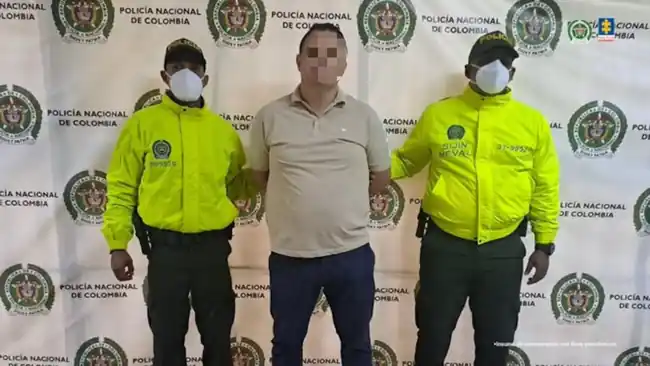 Casa por carcel para subintendente de la Policía señalado de acosar y abusar de cuatro auxiliares