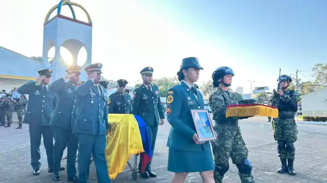 Bucaramanga despidió a 7 militares asesinados en ataque del ELN en Aguachica - imagen 5