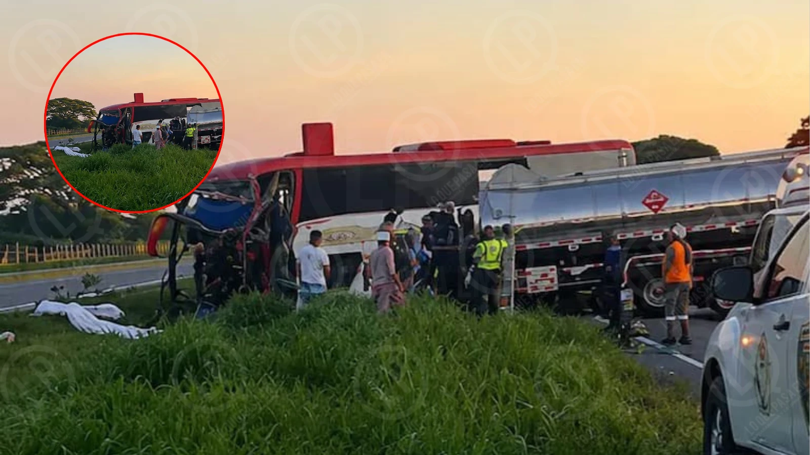 Madrugada de tragedia: violenta colisión entre un bus y un camión dejó tres muertos.
