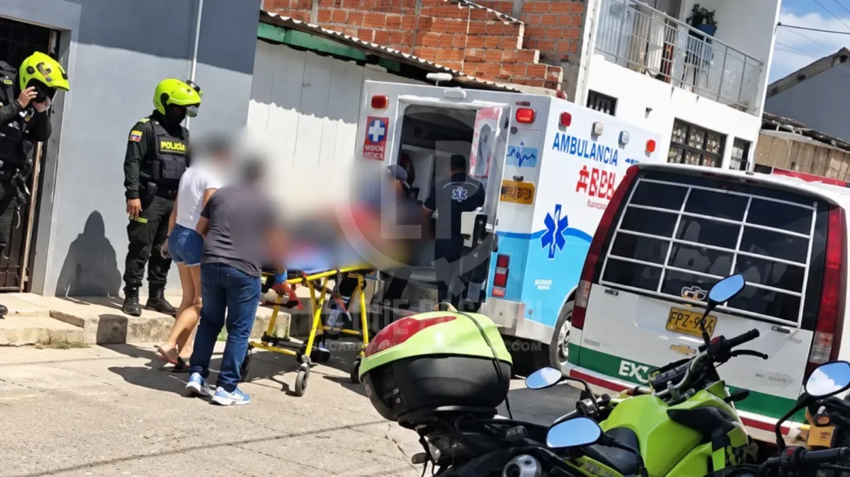 Hombre atacó con cuchillo a sus dos tías y a su tío dentro de una vivienda