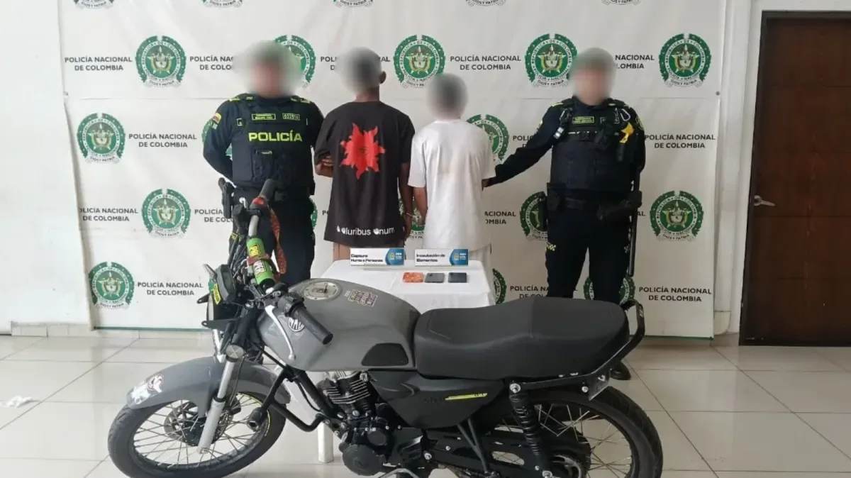Policías frustraron presunto hurto y capturaron a dos jóvenes en Bucaramanga