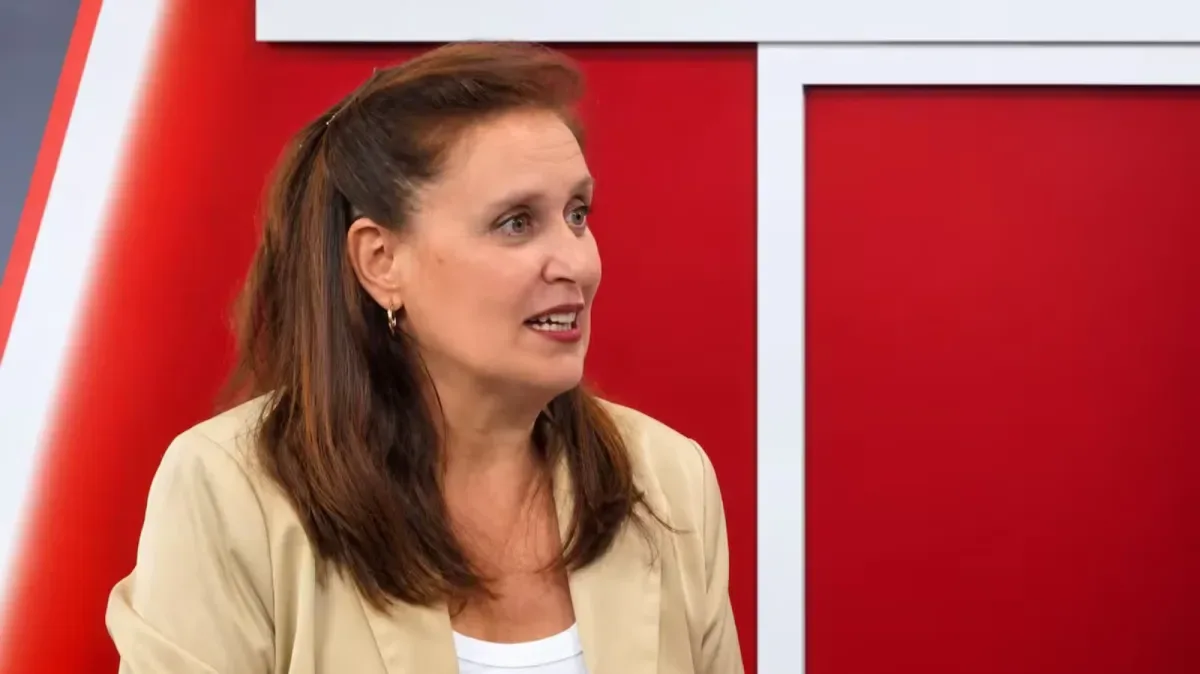 Sin entregar las pruebas anunciadas, Eva Ferrer suspendió su declaración ante la Fiscalía